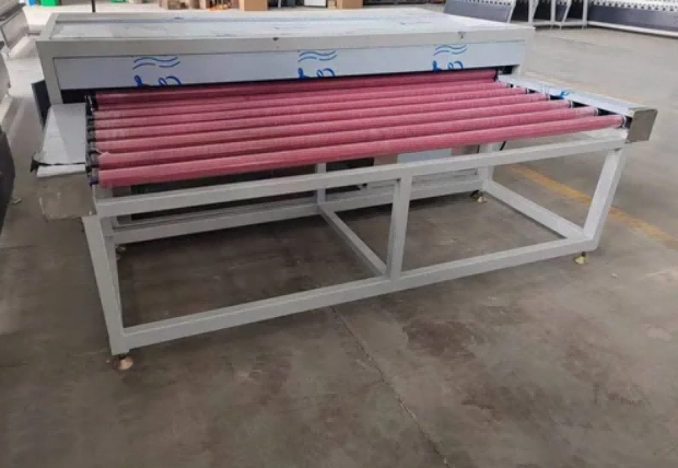 ປະສິດທິພາບສູງ 1600 ອັດຕະໂນມັດ Insulating Glass ເຄື່ອງກົດຮ້ອນ