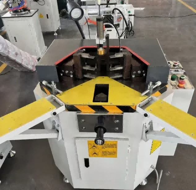 Precision 140mm Aluminum Profile Corner Crimping Machine