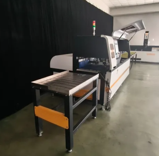 Ultra-Precise CNC Circular Saw ສໍາລັບໂປຣໄຟລ໌ອາລູມິນຽມອຸດສາຫະກໍາ
